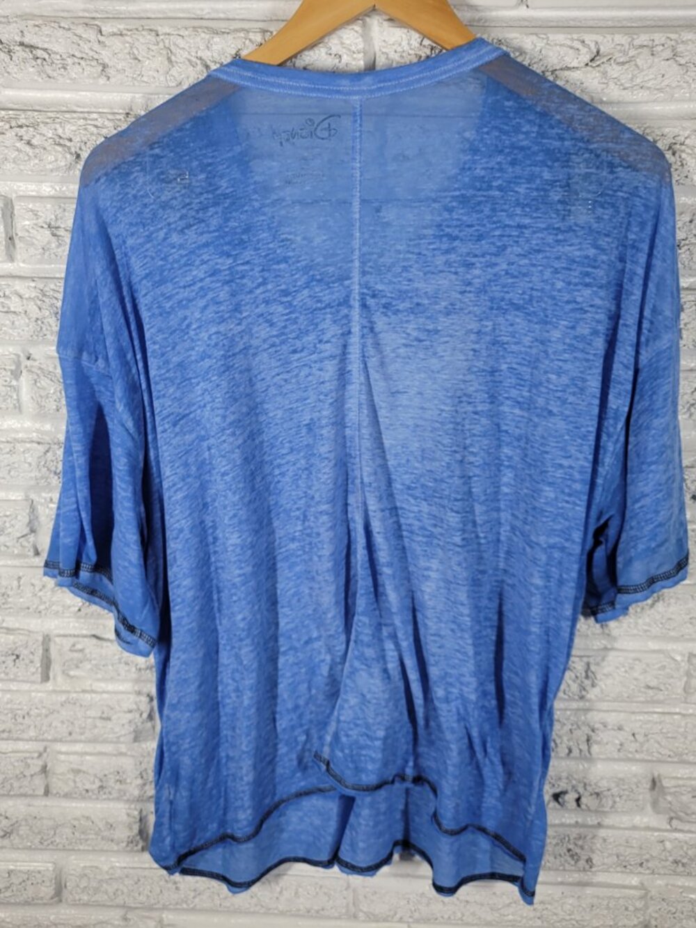 Disney Lilo Stitch Women Plus Size 2X Blue Sheer Burnout Graphic Tee NOV145E - Picture 6 of 9